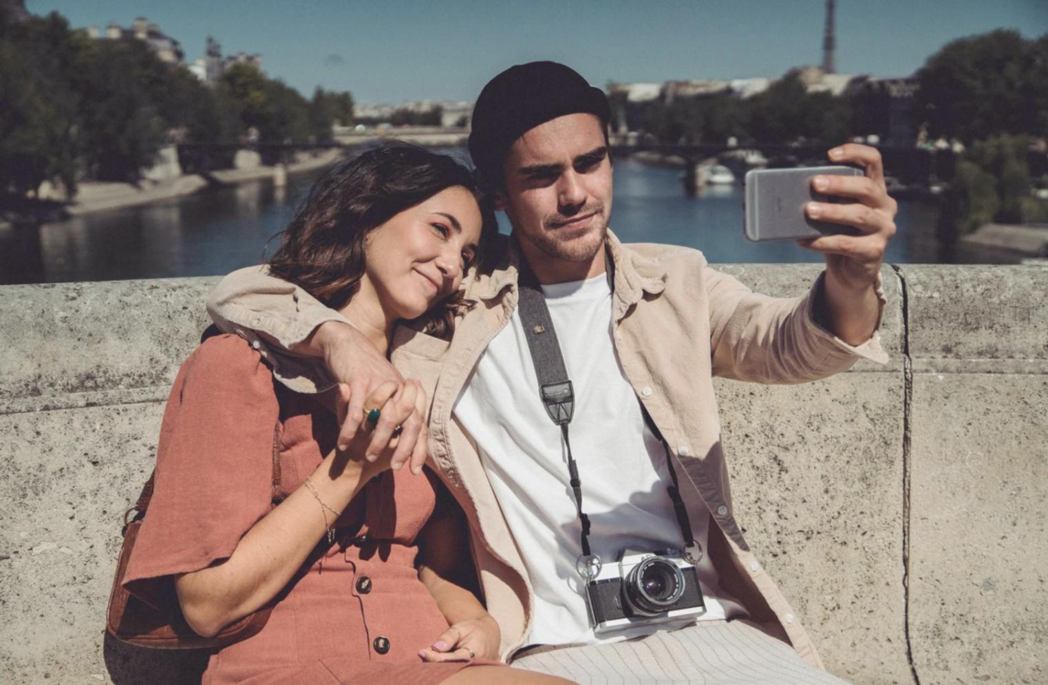 Espace d'échange chaleureux favorisant le dialogue familial